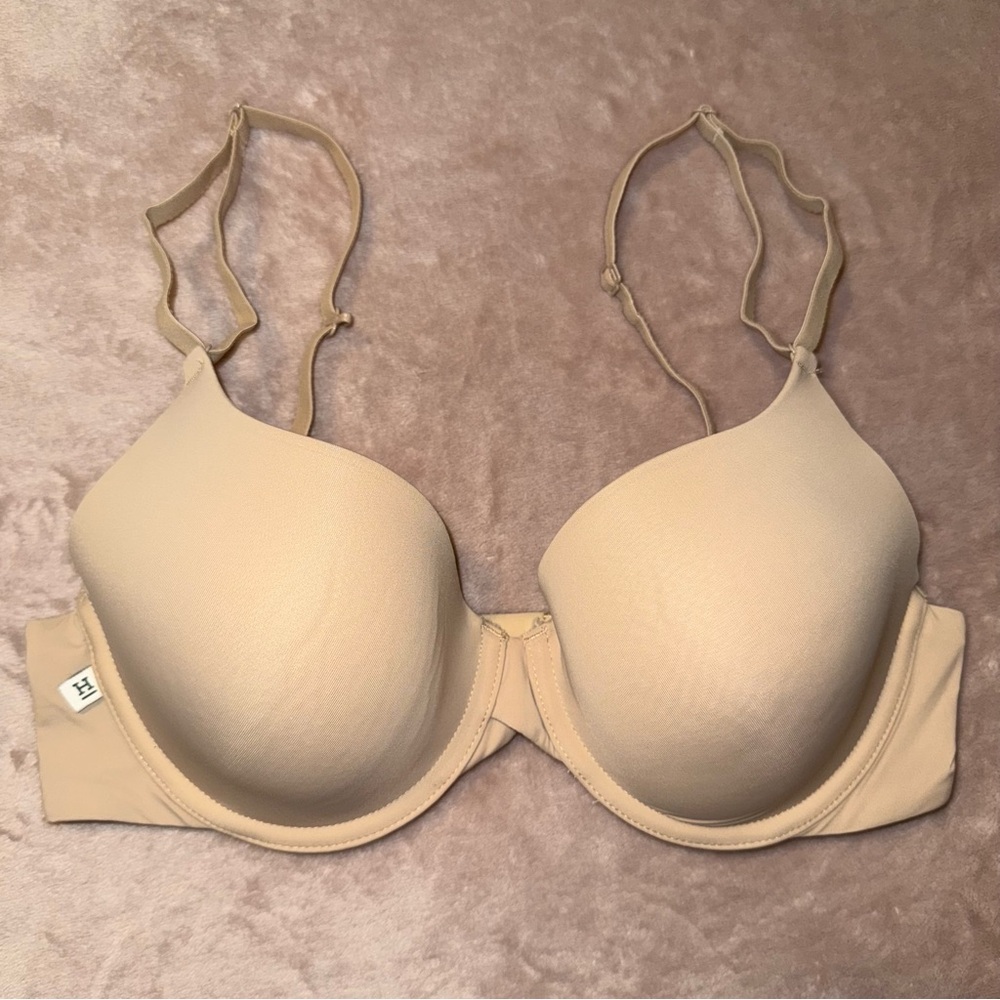 Harper Wilde bra size 32D